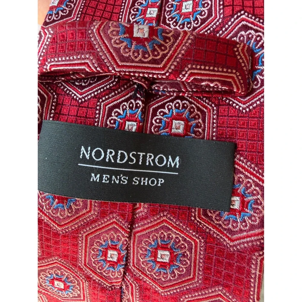 Nordstrom Mens Shop Red Silk Geometric Medallion Necktie Classic Formal Tie